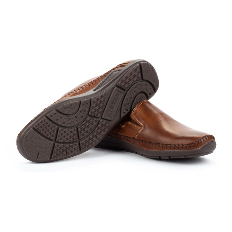 Mocassins marron pour homme de la marque Pikolinos. Référence : Azores 06H-5303 Cuero. Disponible chez Chauss'Family magasin de chaussures à Issoire.