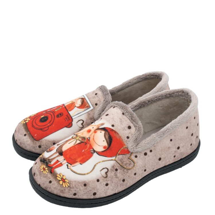 Pantoufles motif Chaperon rouge pour femme de la marque Plumaflex. Référence : Camara R12215. Chauss'Family Issoire magasin de chaussures à Issoire.