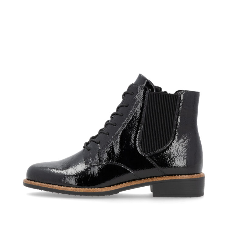 Bottines à lacets vernies pour femme marque Remonte. Référence D0F79-00 Schwarz. Disponible chez Chauss'Family magasin de chaussures Issoire.