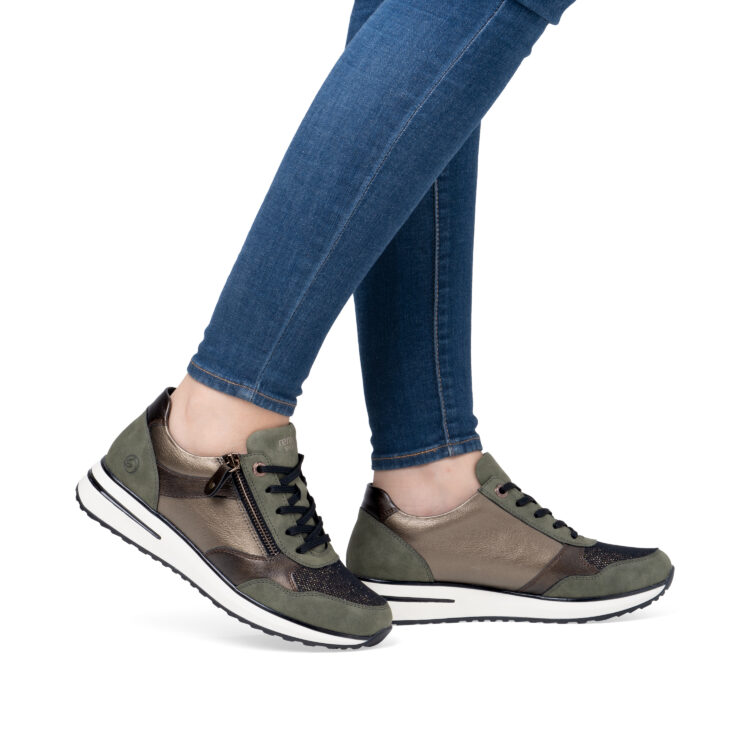 Baskets kaki et bronze pour femme marque Remonte. Référence D1G08-90 Liane Bronze. Disponible chez Chauss'Family magasin de chaussures à Issoire.