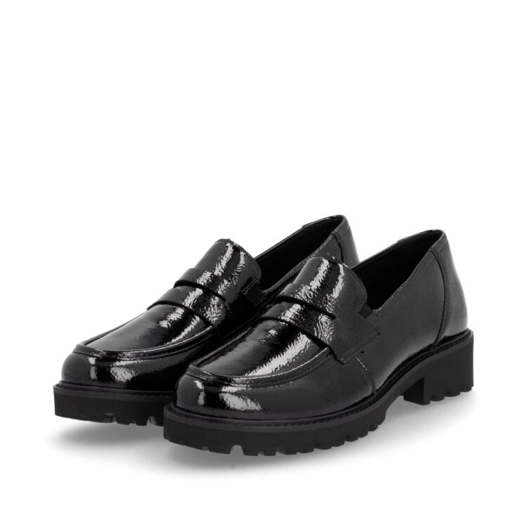 Mocassins noirs pour femme de la marque Remonte. Référence D8602-02 Nero. Disponible chez Chauss'Family magasin de chaussures à Issoire.