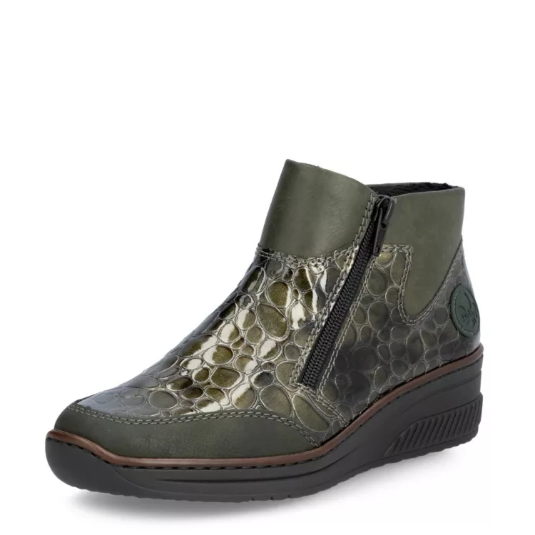 Bottines vertes croco pour femme marque Rieker. Référence 48754-54 Forest. Disponible chez Chauss'Family magasin de chaussures Issoire.