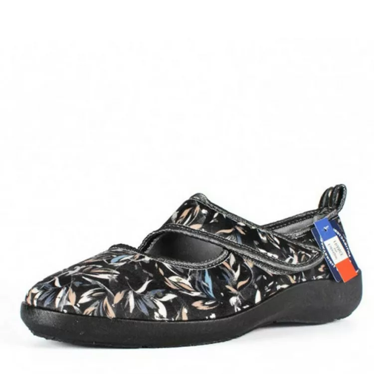 Pantoufles velcro Fargeot pour femme. Référence : Tonkin Noir. Disponible chez Chauss'Family magasin de chaussures à Issoire.